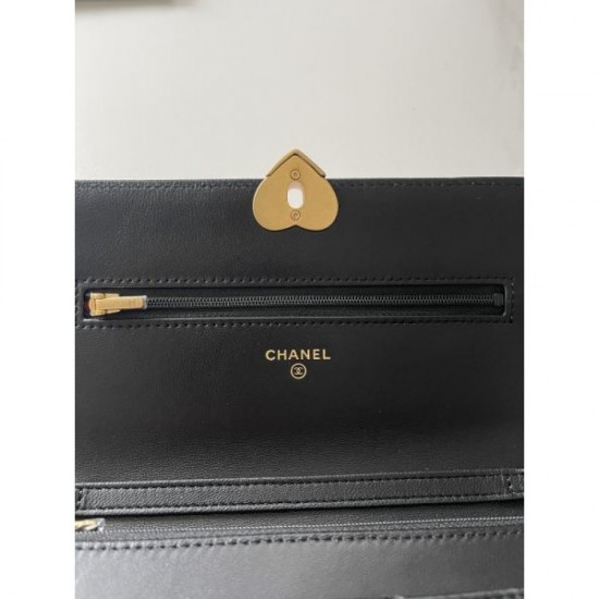 CHANEL Shoulder bag 2023FW New limited edition is gaining popularity CHANEL Shoulder bag 2023FW New limited edition is gaining popularity