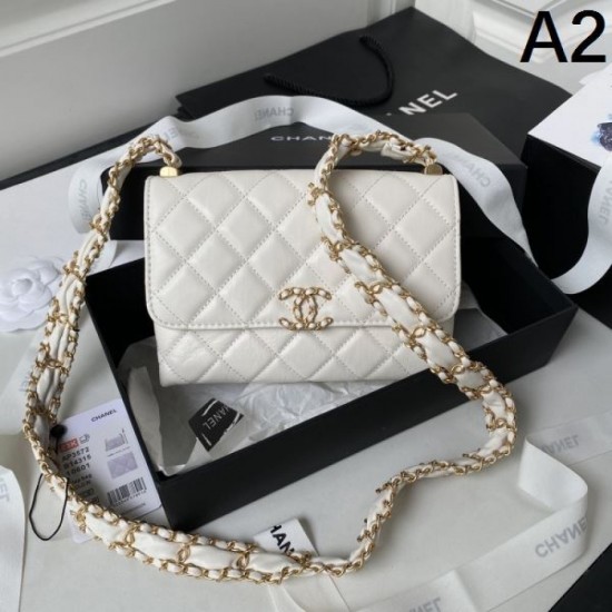 CHANEL Shoulder Bag 2023FW Limited Quantity SALE Price CHANEL Shoulder Bag 2023FW Limited Quantity SALE Price