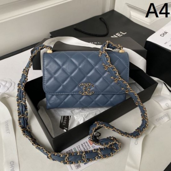 CHANEL Shoulder Bag 2023FW Limited Quantity SALE Price CHANEL Shoulder Bag 2023FW Limited Quantity SALE Price