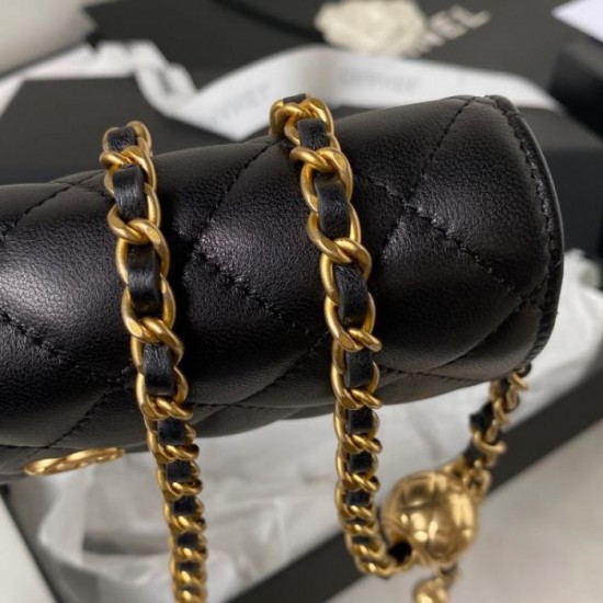 CHANEL shoulder bag 2023FW simple design CHANEL shoulder bag 2023FW simple design