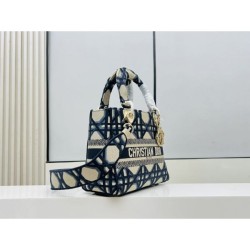DIOR Dior tote bag 2023FW Sold out item Will definitely be a hit in the fall