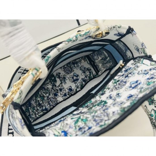 DIOR Tote bag 2023FW Recommended brands that are not in stock DIOR Tote bag 2023FW Recommended brands that are not in stock