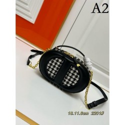 DIOR Shoulder Bag 2023FW Refreshing new items are trending in fall/winter