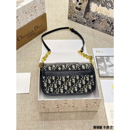 DIOR Shoulder bag 2023FW Sold out Mandatory limited sale DIOR Shoulder bag 2023FW Sold out Mandatory limited sale