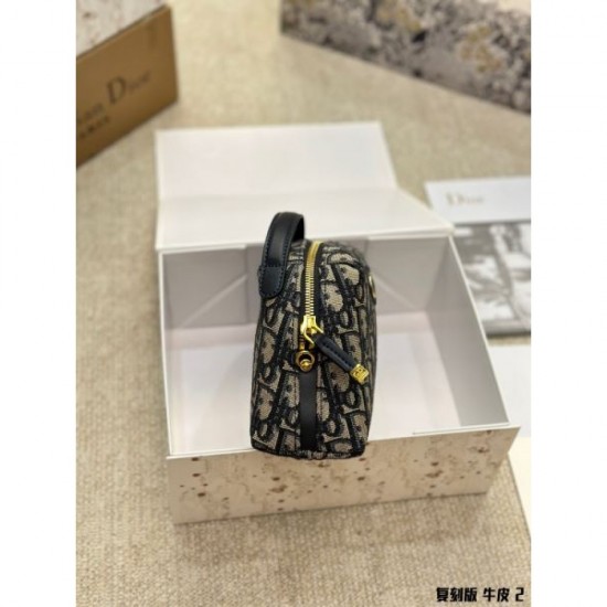 DIOR Shoulder Bag 2023FW Super Rare Item DIOR Shoulder Bag 2023FW Super Rare Item