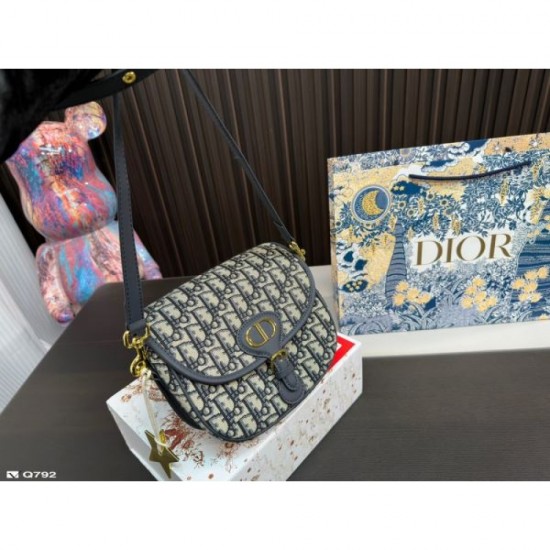 DIOR Shoulder bag 2023FW Comfortable item DIOR Shoulder bag 2023FW Comfortable item