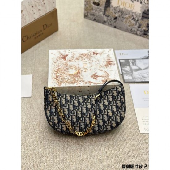 DIOR Tote Bag 2023FW A style that can be used for a long time this fall DIOR Tote Bag 2023FW A style that can be used for a long time this fall