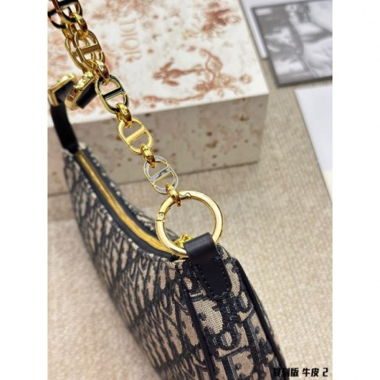 DIOR Tote Bag 2023FW A style that can be used for a long time this fall DIOR Tote Bag 2023FW A style that can be used for a long time this fall