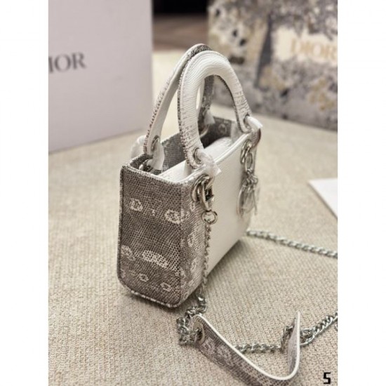 DIOR Dior tote bag 2023FW An exquisite casual atmosphere DIOR Dior tote bag 2023FW An exquisite casual atmosphere