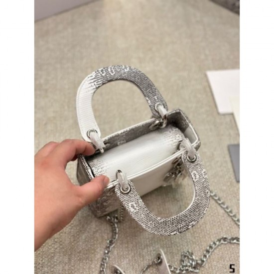 DIOR Dior tote bag 2023FW An exquisite casual atmosphere DIOR Dior tote bag 2023FW An exquisite casual atmosphere