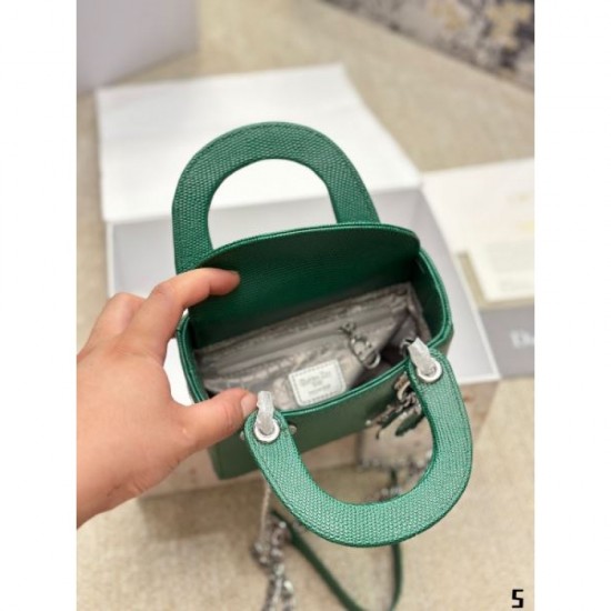 DIOR Dior tote bag 2023FW Simple style that enhances your style DIOR Dior tote bag 2023FW Simple style that enhances your style