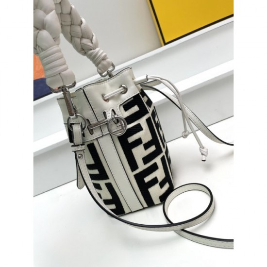FENDI Fendi Tote Bag 2023SS Limited release summer new work FENDI Fendi Tote Bag 2023SS Limited release summer new work