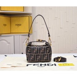 FENDI Fendi Tote Bag 2023SS New item this summer that you can't miss