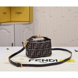 FENDI Fendi Tote Bag 2023SS New item this summer that you can't miss