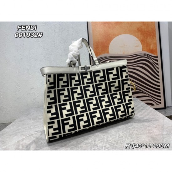 FENDI Fendi Tote Bag 2023SS Selected Spring/Summer Featured Products FENDI Fendi Tote Bag 2023SS Selected Spring/Summer Featured Products