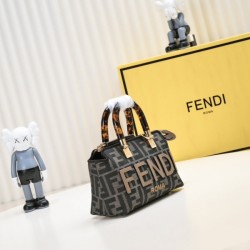 FENDI Fendi Tote Bag 2023SS At the cutting edge of trends