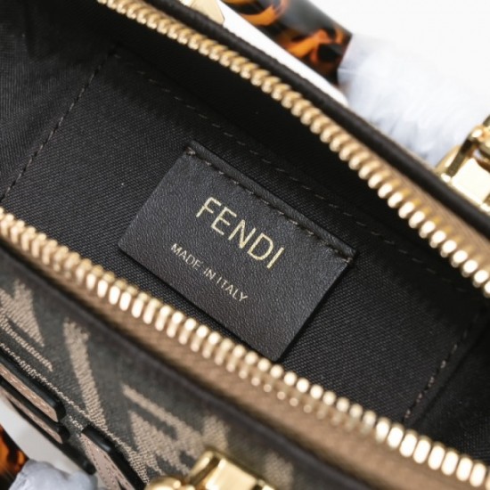 FENDI Fendi Tote Bag 2023SS At the cutting edge of trends FENDI Fendi Tote Bag 2023SS At the cutting edge of trends