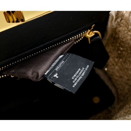 FENDI Tote Bag 2023FW New autumn item that transcends borders and eras FENDI Tote Bag 2023FW New autumn item that transcends borders and eras