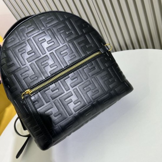FENDI Backpack 2023FW Enjoy casual fashion FENDI Backpack 2023FW Enjoy casual fashion
