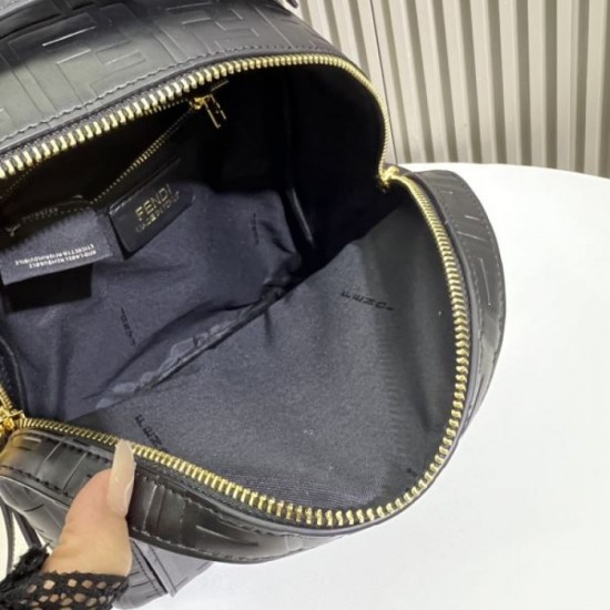FENDI Backpack 2023FW Enjoy casual fashion FENDI Backpack 2023FW Enjoy casual fashion