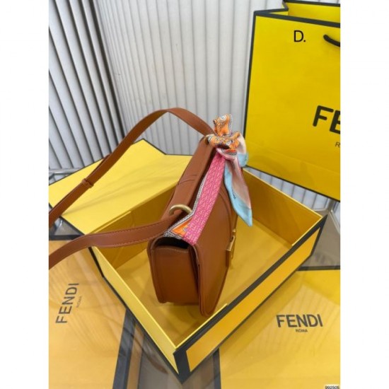 FENDI shoulder bag 2023FW trend style FENDI shoulder bag 2023FW trend style