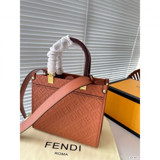 FENDI Tote Bag 2023FW New Limited First come, first served FENDI Tote Bag 2023FW New Limited First come, first served
