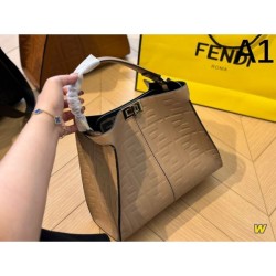 FENDI Tote Bag 2023FW Popular and hugely popular!