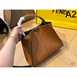 FENDI Tote Bag 2023FW Popular and hugely popular!