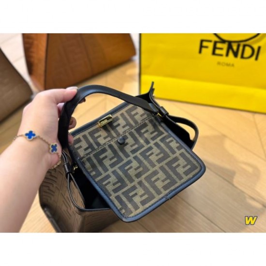 FENDI Tote Bag 2023FW Popular and hugely popular! FENDI Tote Bag 2023FW Popular and hugely popular!