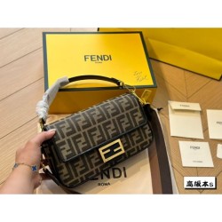 FENDI Tote Bag 2023FW Light Autumn Coordination
