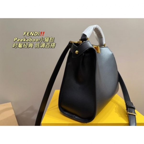 FENDI Tote Bag 2023FW Will definitely be popular this fall FENDI Tote Bag 2023FW Will definitely be popular this fall