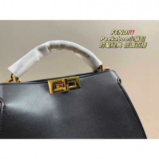 FENDI Tote Bag 2023FW Will definitely be popular this fall FENDI Tote Bag 2023FW Will definitely be popular this fall
