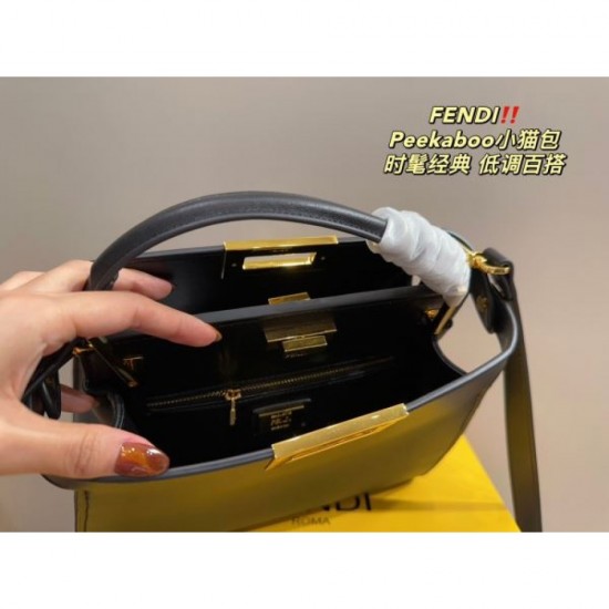 FENDI Tote Bag 2023FW Will definitely be popular this fall FENDI Tote Bag 2023FW Will definitely be popular this fall
