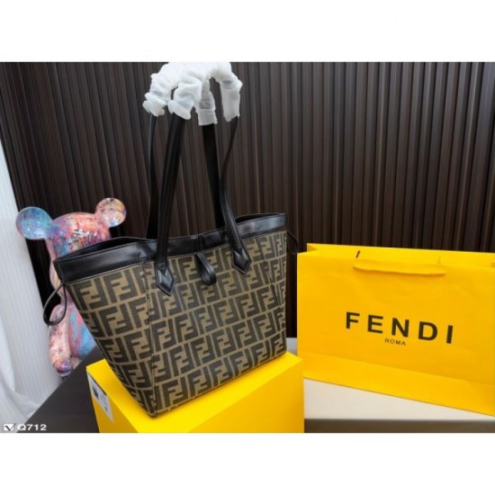 FENDI Tote Bag 2023FW A new masterpiece with high demand FENDI Tote Bag 2023FW A new masterpiece with high demand