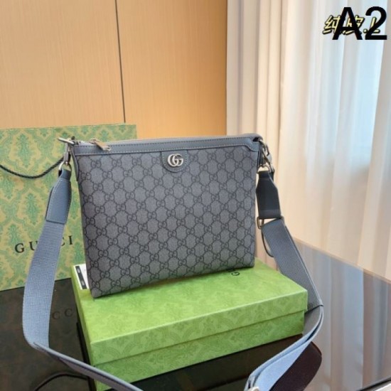 GUCCI Gucci Shoulder Bag 2023FW Top-class item that is popular this season GUCCI Gucci Shoulder Bag 2023FW Top-class item that is popular this season