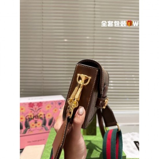 GUCCI Gucci Shoulder Bag 2023FW Very popular first come, first served GUCCI Gucci Shoulder Bag 2023FW Very popular first come, first served