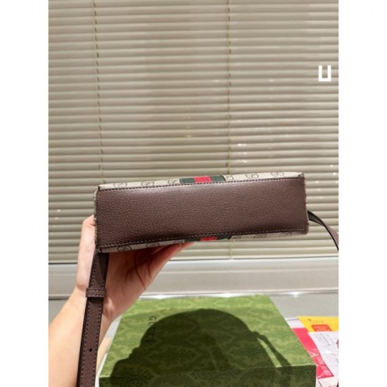 GUCCI Gucci shoulder bag 2023FW logo is cool GUCCI Gucci shoulder bag 2023FW logo is cool