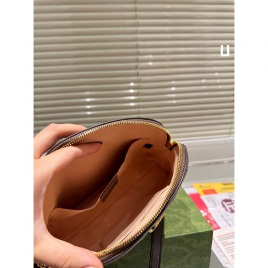GUCCI Gucci shoulder bag 2023FW logo is cool GUCCI Gucci shoulder bag 2023FW logo is cool