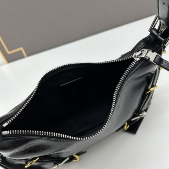 GIVENCHY Givenchy Tote Bag 2023SS trend style! GIVENCHY Givenchy Tote Bag 2023SS trend style!
