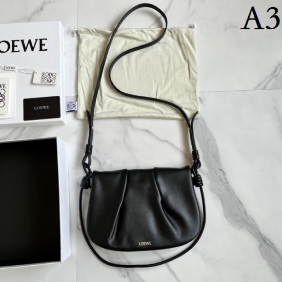 LOEWE Shoulder bag 2023FW New item this fall that you can take for granted LOEWE Shoulder bag 2023FW New item this fall that you can take for granted