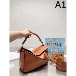 LOEWE Tote Bag 2023FW Recommended items necessary for fall and winter