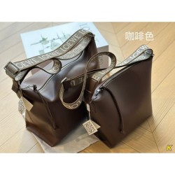 LOEWE Tote Bag 2023FW Recommended tops for fall and winter
