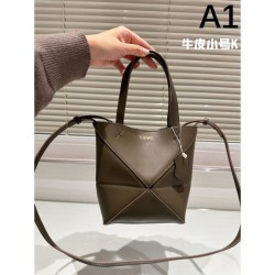 LOEWE Tote Bag 2023FW Casual but highly sensitive