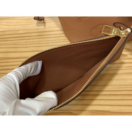 2023SS LOUIS VUITTON Louis Vuitton sophisticated design tote bag 2023SS LOUIS VUITTON Louis Vuitton sophisticated design tote bag