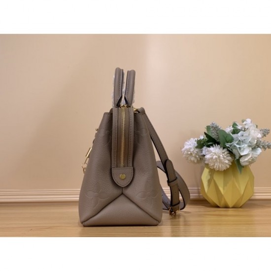 2023SS LOUIS VUITTON Louis Vuitton Summer Trend Tote Bag 2023SS LOUIS VUITTON Louis Vuitton Summer Trend Tote Bag