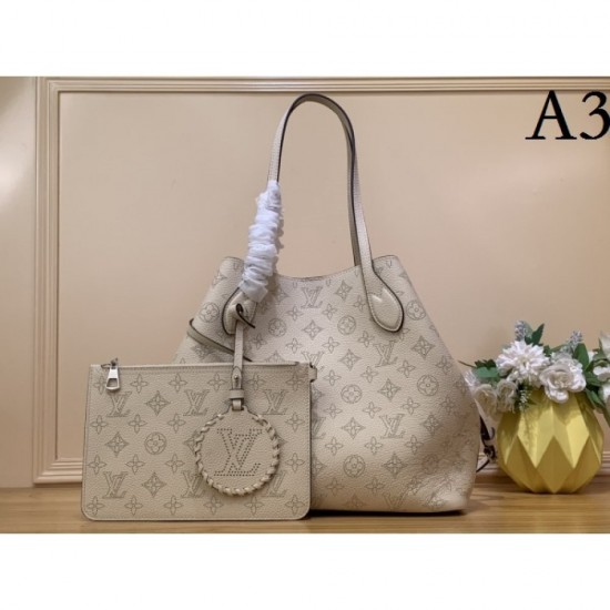 2023SS LOUIS VUITTON Louis Vuitton Spring Summer Trend Tote Bag 2023SS LOUIS VUITTON Louis Vuitton Spring Summer Trend Tote Bag