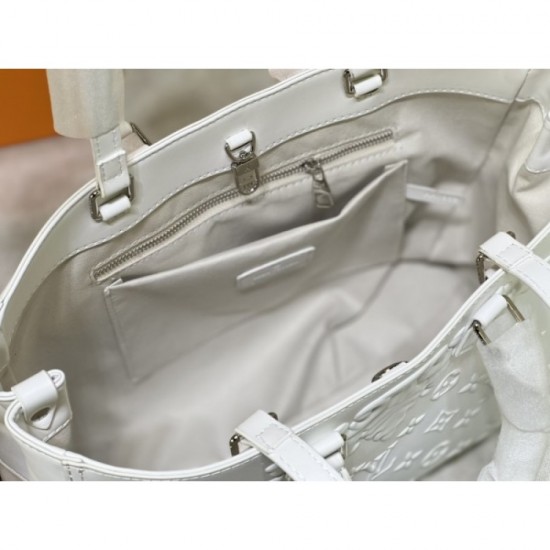 2023SS LOUIS VUITTON Louis Vuitton comfortable tote bag 2023SS LOUIS VUITTON Louis Vuitton comfortable tote bag