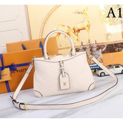LOUIS VUITTON Louis Vuitton Tote Bag 2023SS Love at first sight