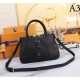 LOUIS VUITTON Louis Vuitton Tote Bag 2023SS Love at first sight LOUIS VUITTON Louis Vuitton Tote Bag 2023SS Love at first sight