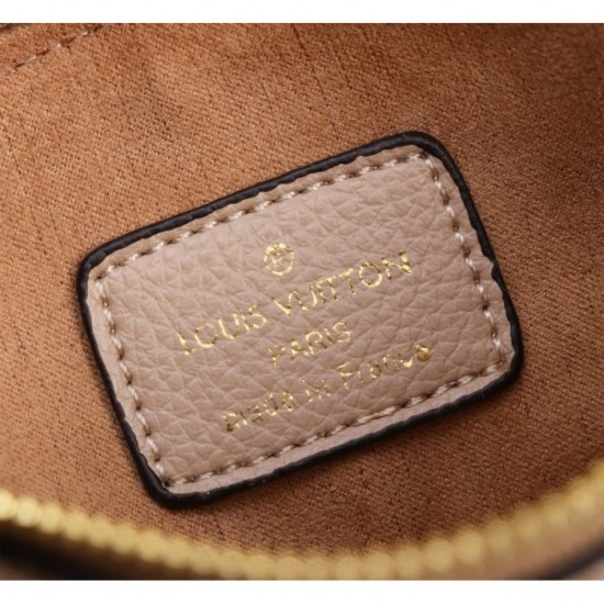 LOUIS VUITTON Louis Vuitton Tote Bag 2023SS Love at first sight LOUIS VUITTON Louis Vuitton Tote Bag 2023SS Love at first sight